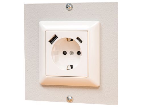Produktbild Bedrunka+Hirth Abdeckblech mit Schukostecker USB A und USB C Anschluss