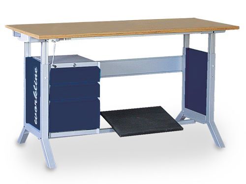 Bedrunka+Hirth workline Grundtischkombination 1500 x 750 mm mit Fußstützen Produktbild Bedrunka+Hirth workline Grundtischkombination 1500 x 750 mm mit Fußstützen