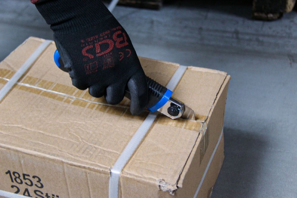 BGS Abbrechmesser Klingenbreite 25 mm extra schwere Ausführung Produktbild BGS Abbrechmesser Klingenbreite 25 mm extra schwere Ausführung bild 7