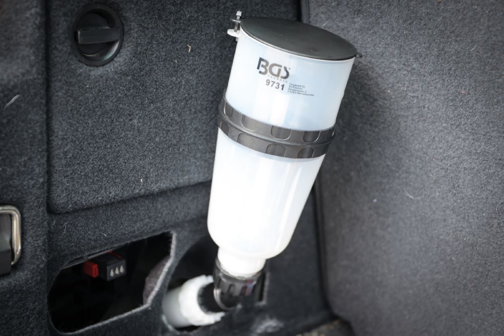 Produktbild Einfülltrichter für Harnstoff (AUS 32) abgewinkelt bild 3