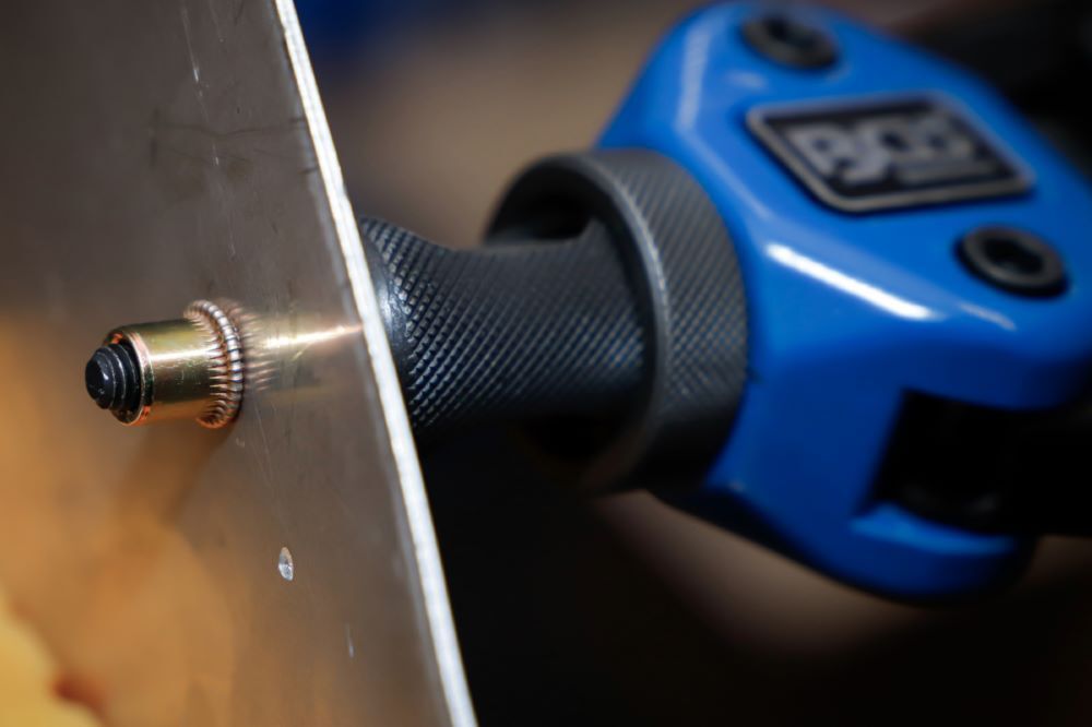 Produktbild Nietmutternzangen Satz M3 - M10 68 teilig bild 2