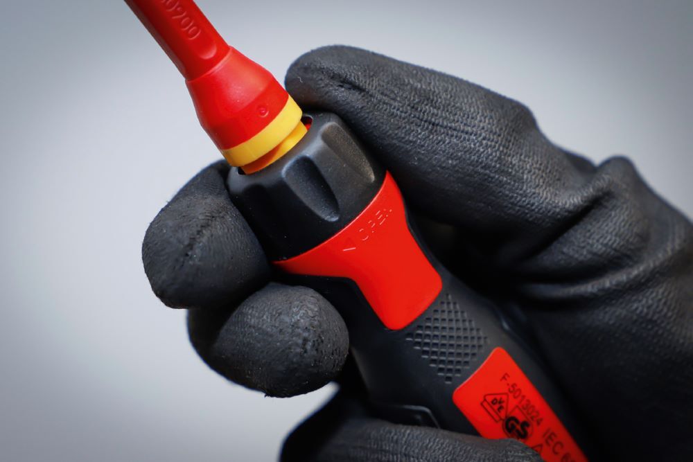 BGS VDE Schraubendreher Satz mit Wechselklingen 8 teilig Produktbild BGS VDE Schraubendreher Satz mit Wechselklingen 8 teilig bild 5