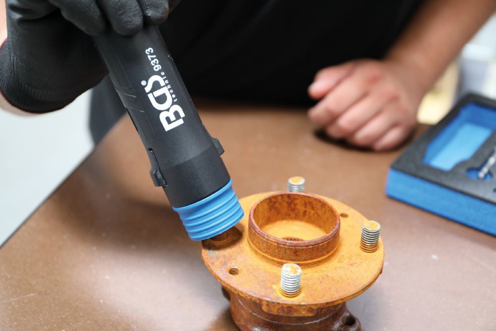 Produktbild Werkstattwageneinlage 1/6 Reinigungsbürsten Satz für Steh und Radbolzen bild 3