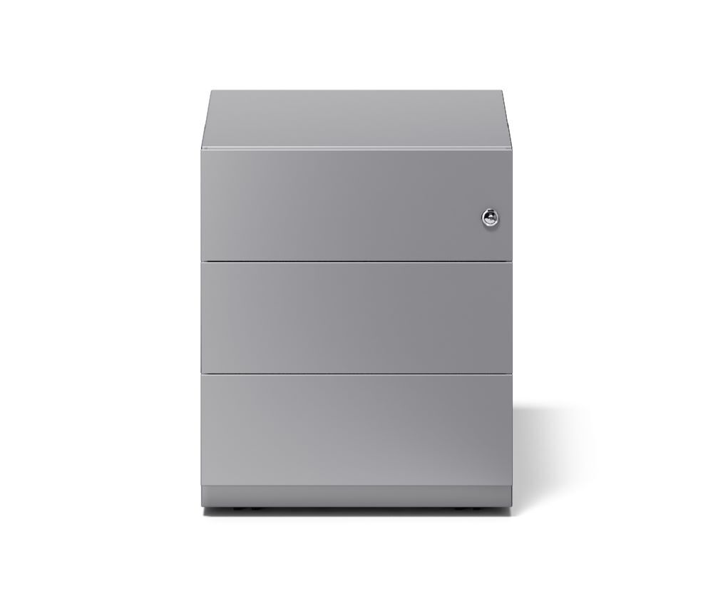 Bisley Rollcontainer Note mit Griffleiste 3 Schubladen H 495 x B 420 x T 565 mm silber Bisley Rollcontainer Note mit Griffleiste 3 Schubladen H 495 x B 420 x T 565 mm silber