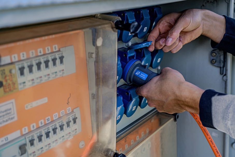 Brennenstuhl Camping CEE-Verlängerungskabel 230V/16A Winkelkupplung 3 m Produktbild Brennenstuhl Camping CEE-Verlängerungskabel 230V/16A Winkelkupplung 3 m bild 9