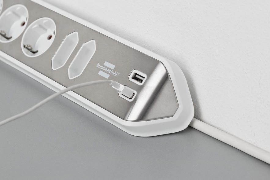 Brennenstuhl Ecksteckdosenleiste 6-fach 4 x Schutzkontakt 2 x Euro-Steckdosen 2x USB Produktbild Brennenstuhl Ecksteckdosenleiste 6-fach 4 x Schutzkontakt 2 x Euro-Steckdosen 2x USB bild 15