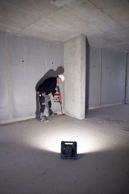 Brennenstuhl LED Akku Arbeitsstrahler BS 5000 MA 6000lm 18V IP55 2 Schaltstufen dimmbar Produktbild Brennenstuhl LED Akku Arbeitsstrahler BS 5000 MA 6000lm 18V IP55 2 Schaltstufen dimmbar bild 13