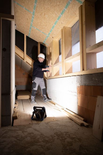 Brennenstuhl LED Akku Arbeitsstrahler BS 5000 MA 6000lm 18V IP55 2 Schaltstufen dimmbar Produktbild Brennenstuhl LED Akku Arbeitsstrahler BS 5000 MA 6000lm 18V IP55 2 Schaltstufen dimmbar bild 14