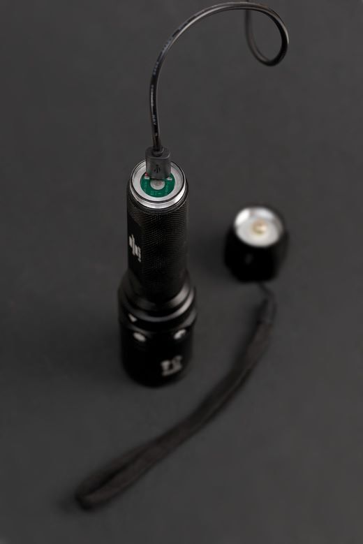 Brennenstuhl LuxPremium Akku Fokus Selektor LED Taschenlampe TL 400 AFS IP44 aufladbar Brennenstuhl LuxPremium Akku Fokus Selektor LED Taschenlampe TL 400 AFS IP44 aufladbar
