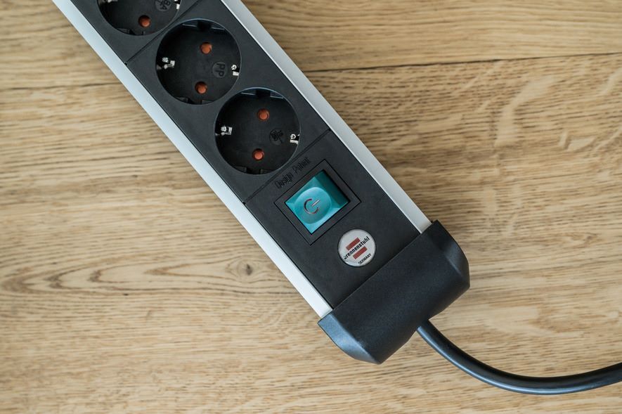 Brennenstuhl Premium-Alu-Line Steckdosenleiste 6-fach USB/Mehrfachsteckdose 3 m Kabel Produktbild Brennenstuhl Premium-Alu-Line Steckdosenleiste 6-fach USB/Mehrfachsteckdose 3 m Kabel bild 9