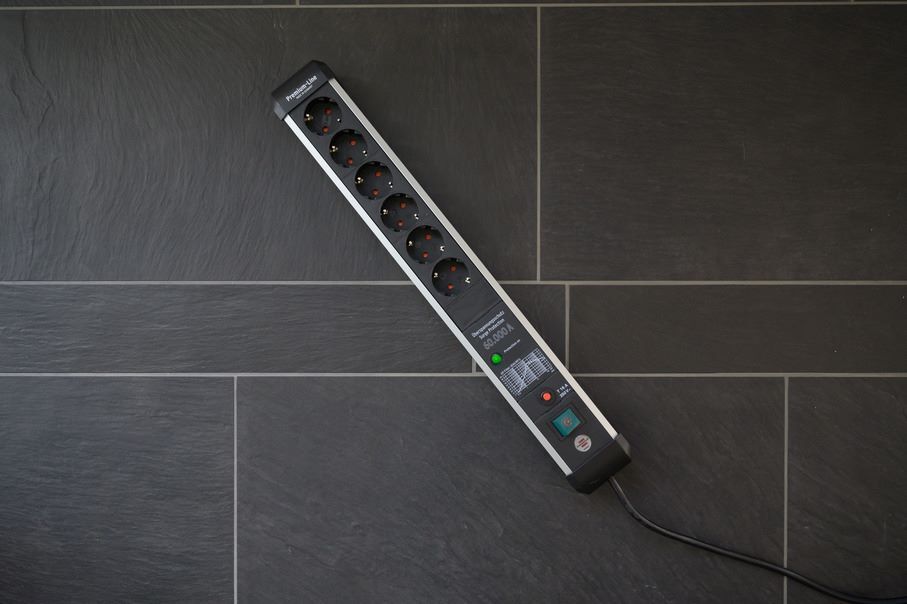 Brennenstuhl Premium-Protect-Line Steckdosenleiste 6-fach Überspannungsschutz 5 m Kabel Produktbild Brennenstuhl Premium-Protect-Line Steckdosenleiste 6-fach Überspannungsschutz 5 m Kabel bild 11