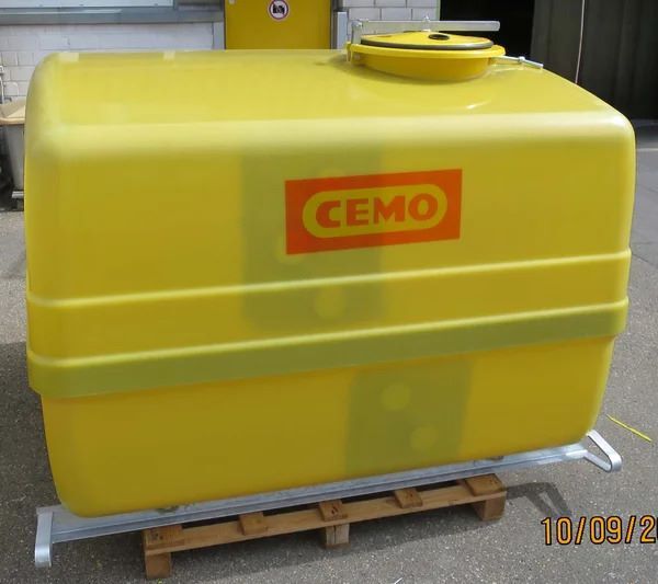 Produktbild Cemo Fass 3000 Liter kofferförmig Dom 420 vorne