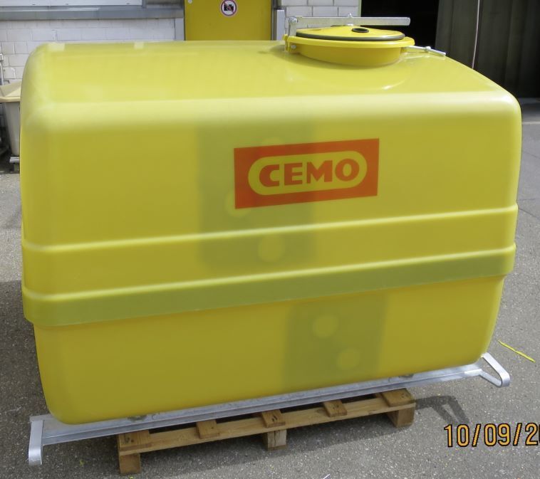 Cemo Fass 4000 l kofferförmig Dom 420 vorne Produktbild Cemo Fass 4000 l kofferförmig Dom 420 vorne