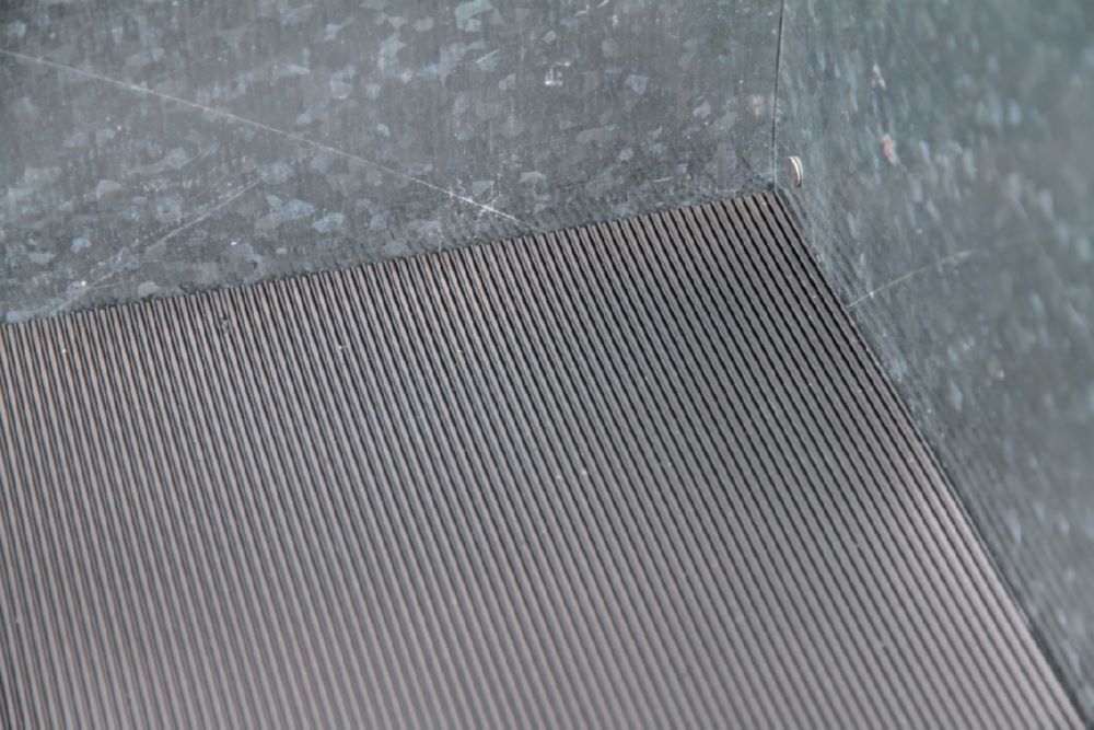 Cemo Gummi Feinriefenmatte ölbeständig für Einlegeschalen 66 x 73 cm Produktbild Cemo Gummi Feinriefenmatte ölbeständig für Einlegeschalen 66 x 73 cm