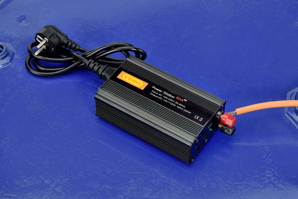 Cemo Netzgerät 230 VAC 13,8 VDC 30 A Produktbild Cemo Netzgerät 230 VAC 13,8 VDC 30 A