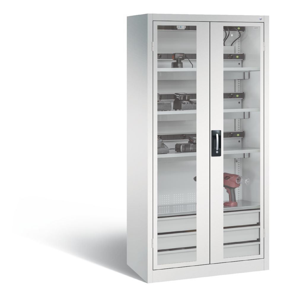 C+P Akkuladeschrank Serie 89 Comfort 1950 x 930 x 500 mm in lichtgrau Produktbild C+P Akkuladeschrank Serie 89 Comfort 1950 x 930 x 500 mm in lichtgrau