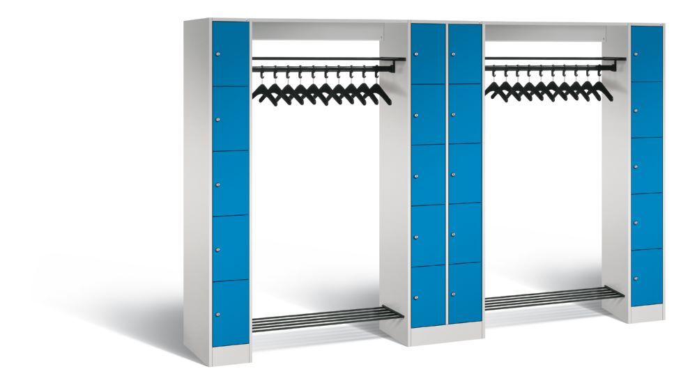 C+P Garderobefächerschrank Serie 8070 1950 x 2840 x 480 mm lichtgrau lichtblau
