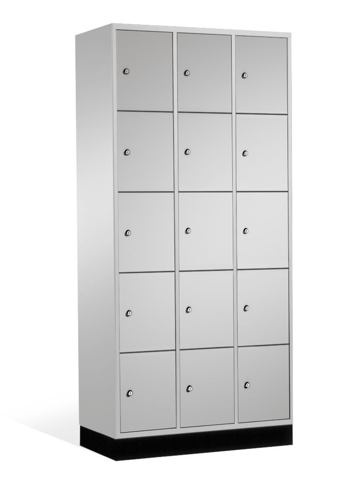 C+P Schließfachschrank Intro 15 Fächer 1950 x 920 x 490 mm lichtgrau Produktbild C+P Schließfachschrank Intro 15 Fächer 1950 x 920 x 490 mm lichtgrau