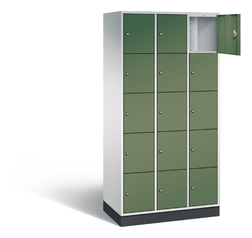 C+P Schließfachschrank Intro 15 Fächer 1950 x 920 x 490 mm lichtgrau resedagrün Produktbild C+P Schließfachschrank Intro 15 Fächer 1950 x 920 x 490 mm lichtgrau resedagrün bild 2