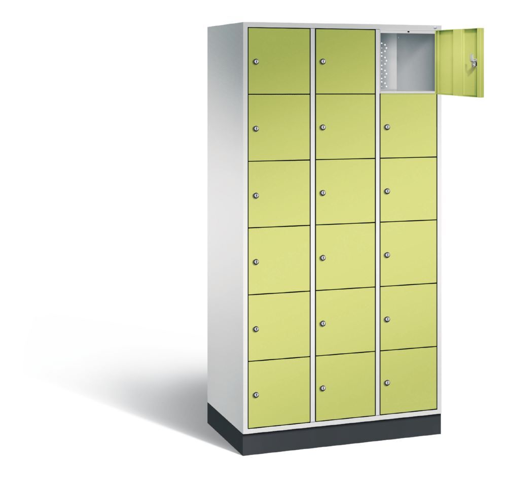C+P Schließfachschrank Intro 18 Fächer 1950 x 920 x 490 mm lichtgrau viridingrün Produktbild C+P Schließfachschrank Intro 18 Fächer 1950 x 920 x 490 mm lichtgrau viridingrün bild 2