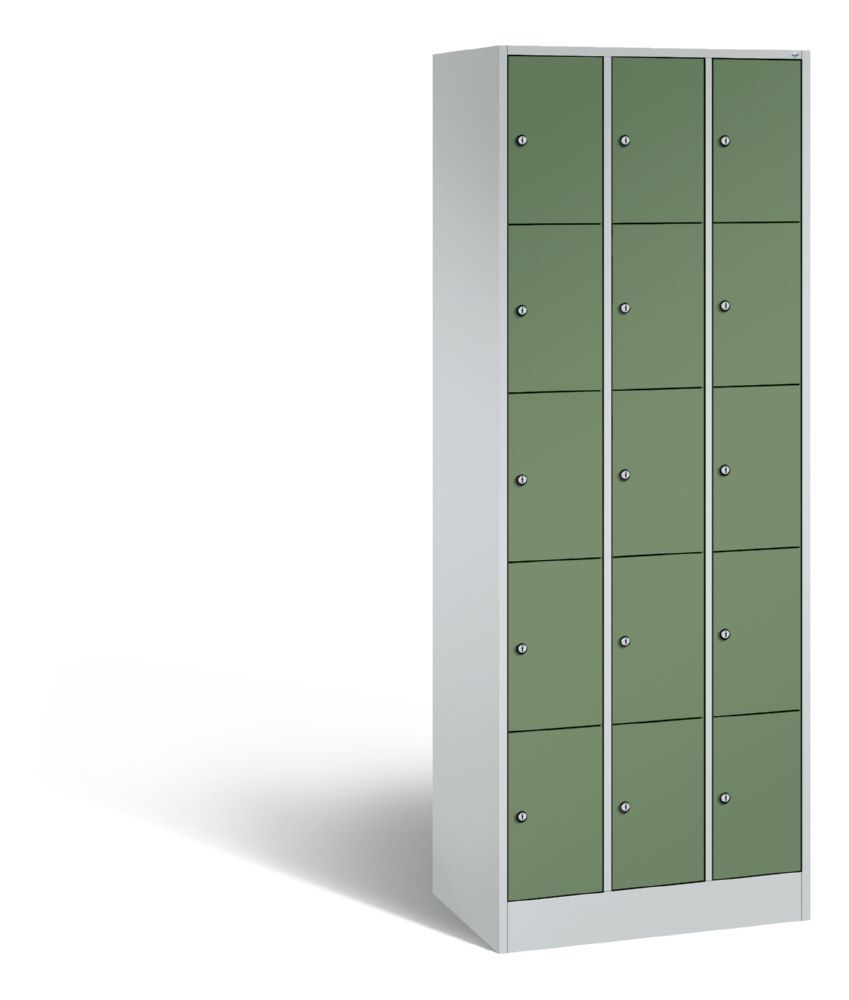 C+P Schließfachschrank Serie 8070 H 1950 x B 680 x T 480 mm lichtgrau resedagrün Produktbild C+P Schließfachschrank Serie 8070 H 1950 x B 680 x T 480 mm lichtgrau resedagrün