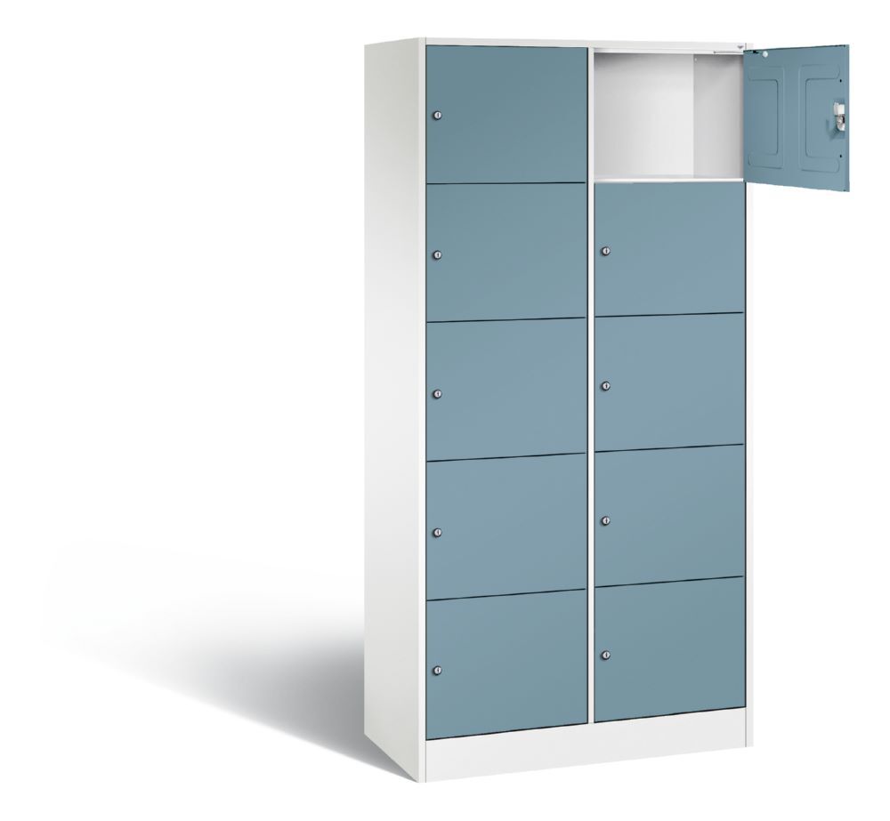 C+P Schließfachschrank Serie 8070 H 1950 x B 900 x T x 480 mm weiß horizontblau Produktbild C+P Schließfachschrank Serie 8070 H 1950 x B 900 x T x 480 mm weiß horizontblau bild 2