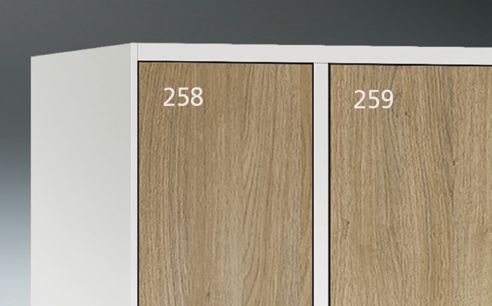 Produktbild C+P Selbstklebende Nummerierung 3 stellig für Garderobenschrank weiß