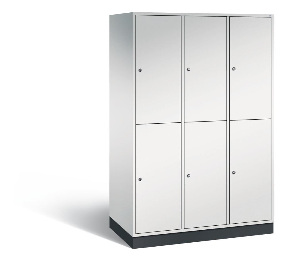 C+P Garderobenschrank doppelstöckig Intro 3 Abteile 1950 x 1220 x 590 mm in lichtgra Produktbild C+P Garderobenschrank doppelstöckig Intro 3 Abteile 1950 x 1220 x 590 mm in lichtgra