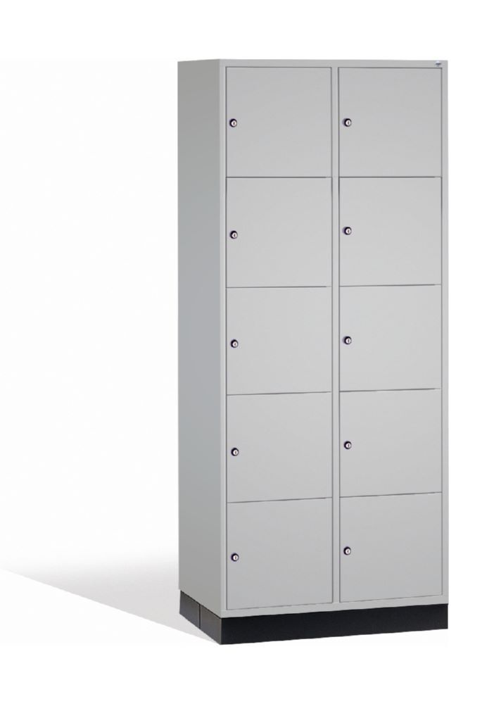 C+P XL Schließfachschrank Intro 10 Fächer 1950 x 820 x 590 mm lichtgrau Produktbild C+P XL Schließfachschrank Intro 10 Fächer 1950 x 820 x 590 mm lichtgrau