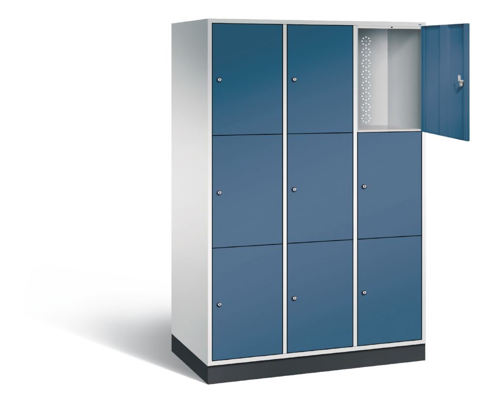 C+P XL Schließfachschrank Intro 9 Fächer 1950 x 1220 x 590 mm lichtgrau fernblau Produktbild C+P XL Schließfachschrank Intro 9 Fächer 1950 x 1220 x 590 mm lichtgrau fernblau bild 2