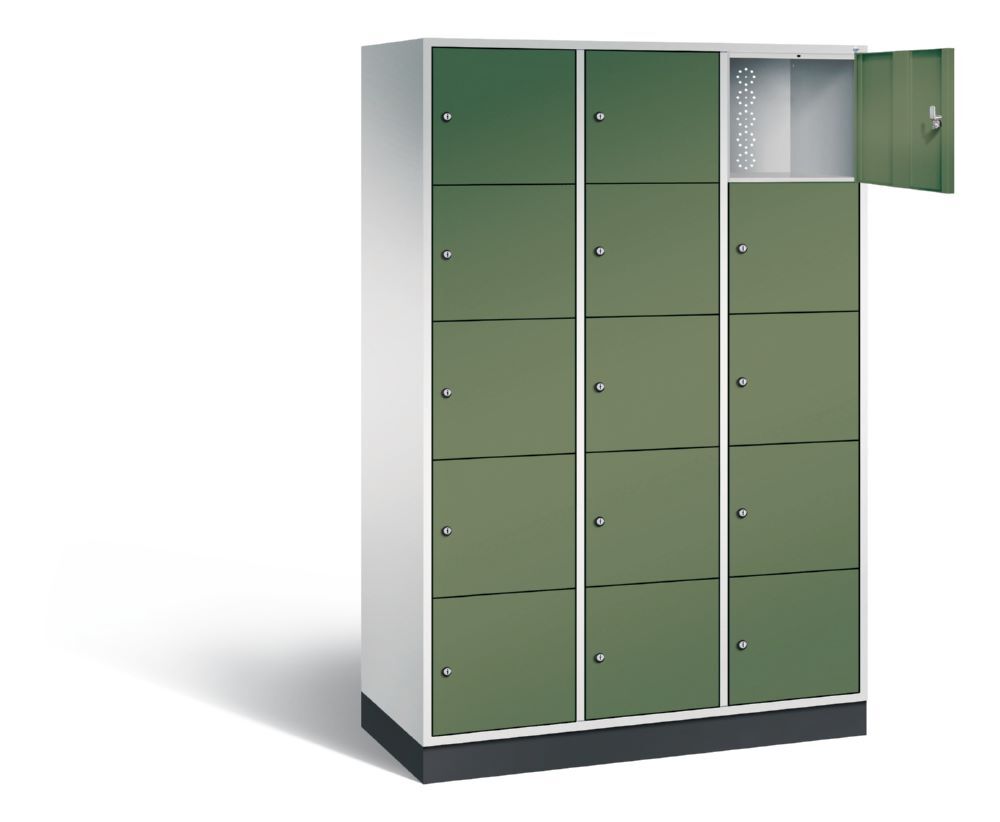 C+P XL Schließfachschrank Intro 15 Fächer 1950 x 1220 x 490 mm lichtgrau resedagrün Produktbild C+P XL Schließfachschrank Intro 15 Fächer 1950 x 1220 x 490 mm lichtgrau resedagrün bild 2