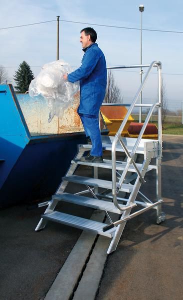 Günzburger Aluminium Arbeitspodest fahrbar 1000 mm breit mit 5 Stufen Produktbild Günzburger Aluminium Arbeitspodest fahrbar 1000 mm breit mit 5 Stufen bild 2