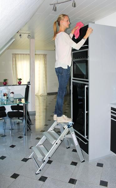 Günzburger Aluminium Klapptreppe mit 2 Stufen Produktbild Günzburger Aluminium Klapptreppe mit 2 Stufen