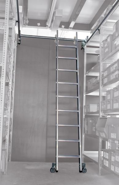 Günzburger Aluminium Regalleiter für Doppelregal seitlich verschiebbar mit 9 Stufen Produktbild Günzburger Aluminium Regalleiter für Doppelregal seitlich verschiebbar mit 9 Stufen