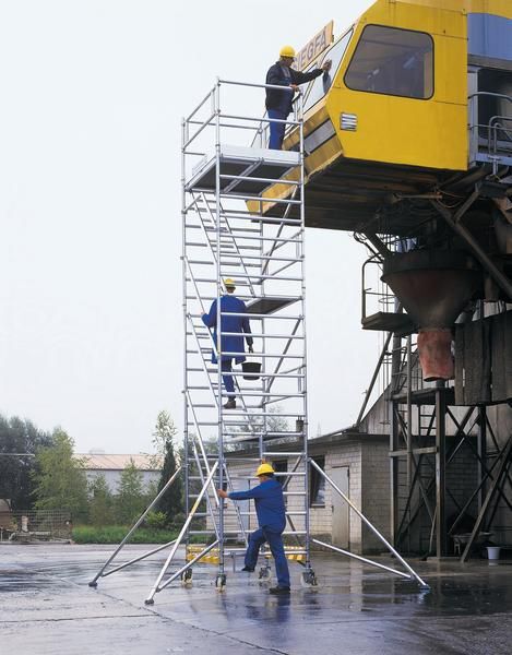 Günzburger Rollgerüst mit Schrägaufstiegen AH 10,40 Meter Länge 1,80 Meter Produktbild Günzburger Rollgerüst mit Schrägaufstiegen AH 10,40 Meter Länge 1,80 Meter