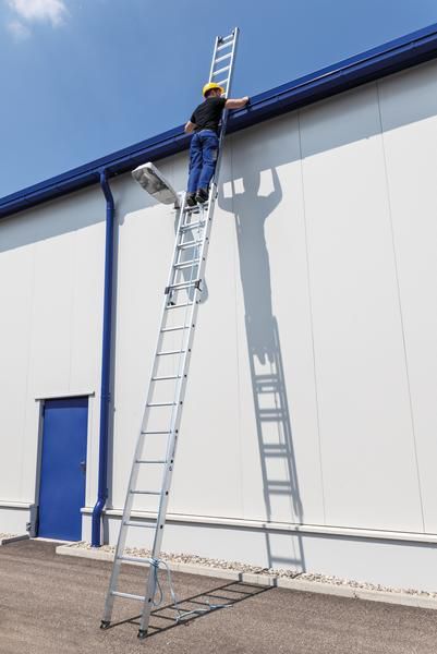 Günzburger Aluminium Seilzugleiter 2 x 16 Sprossen Produktbild Günzburger Aluminium Seilzugleiter 2 x 16 Sprossen