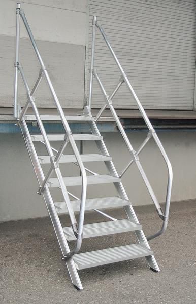 Günzburger Aluminium Treppe 45 Grad mit 7 Stufen 800 mm breit Produktbild Günzburger Aluminium Treppe 45 Grad mit 7 Stufen 800 mm breit