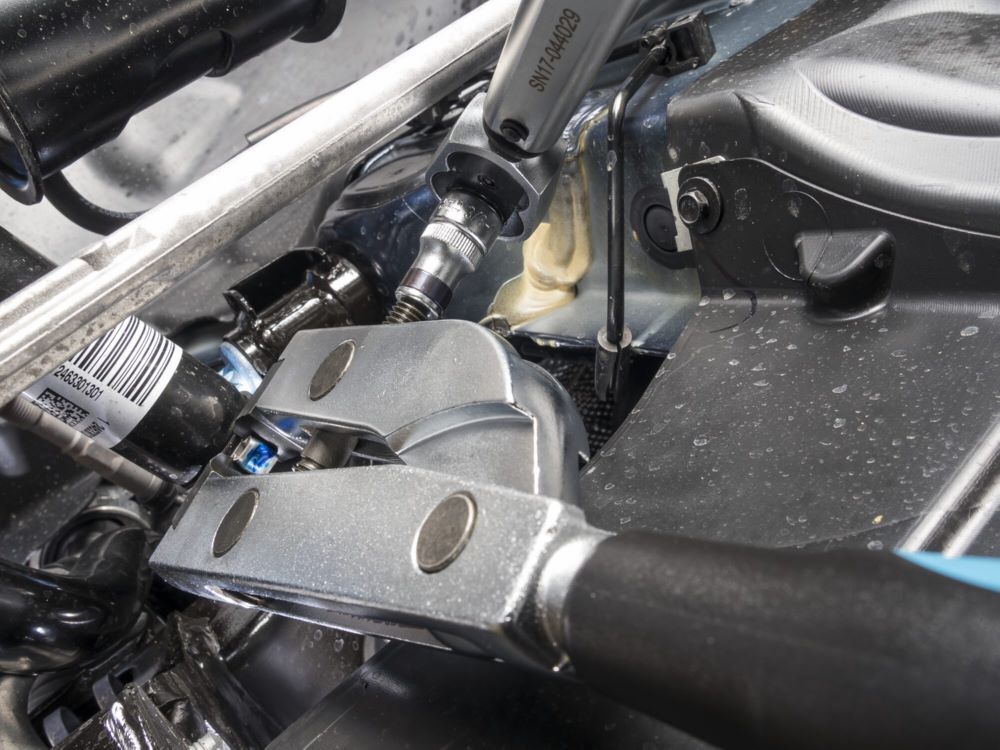 Hazet Achsmanschetten Spannzange 1847 mit 3/8 Zoll Vierkant 178 mm Produktbild Hazet Achsmanschetten Spannzange 1847 mit 3/8 Zoll Vierkant 178 mm bild 4