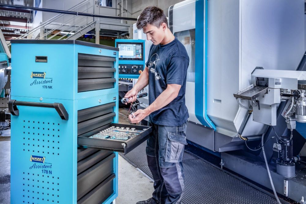 Hazet Aufsatzkoffer für Werkstattwagen 178NK-3 mit Schubladen 696 x 488 x 390 mm Produktbild Hazet Aufsatzkoffer für Werkstattwagen 178NK-3 mit Schubladen 696 x 488 x 390 mm bild 3