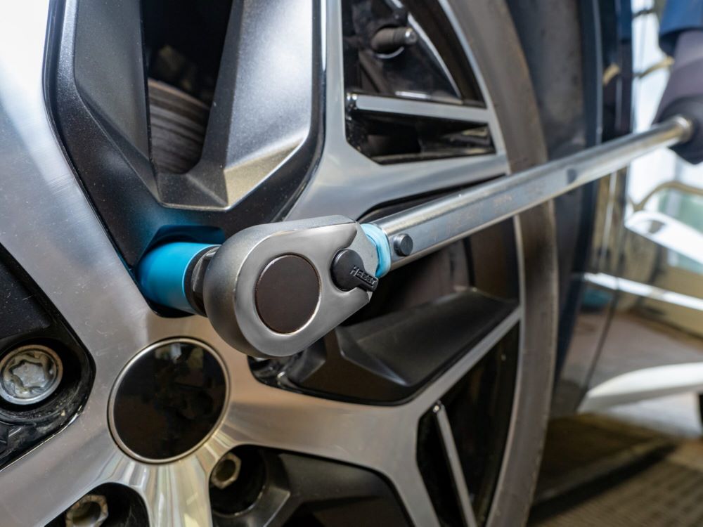 Hazet Drehmomentschlüssel mit DAkkS Kalibrierschein 6123-1CTCAL 659 mm Produktbild Hazet Drehmomentschlüssel mit DAkkS Kalibrierschein 6123-1CTCAL 659 mm bild 6