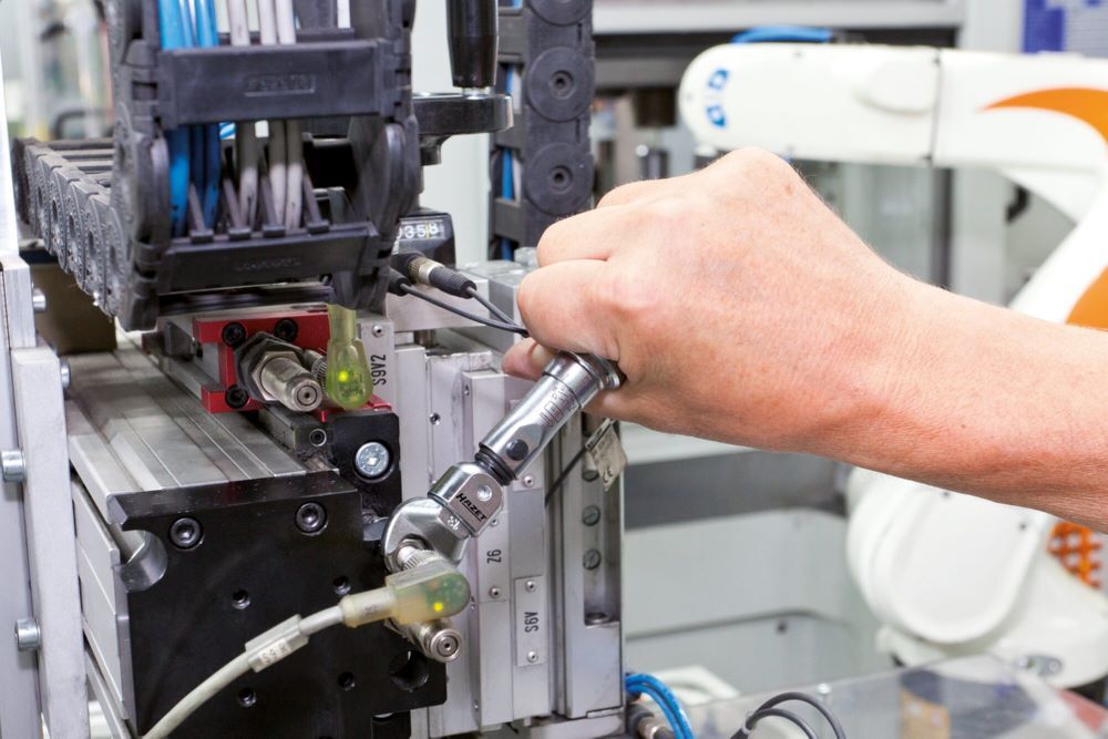 Hazet Drehmomentschlüssel mit DAkkS-Kalibrierschein 6281-2CTCAL Länge 125,4 mm Produktbild Hazet Drehmomentschlüssel mit DAkkS-Kalibrierschein 6281-2CTCAL Länge 125,4 mm bild 4