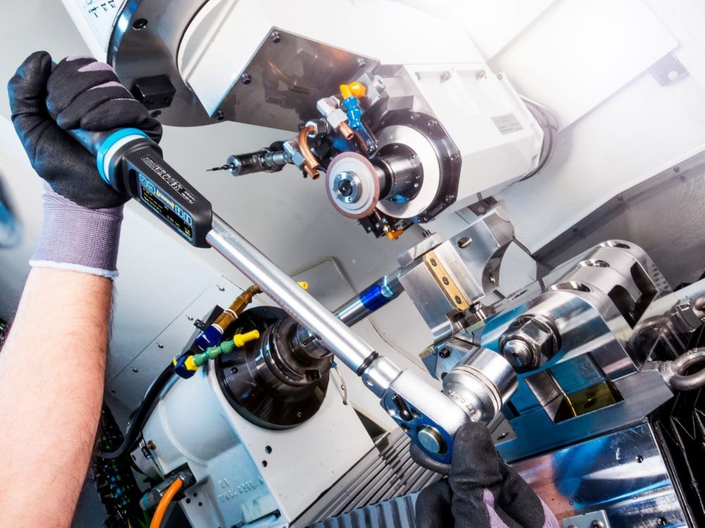 Hazet Elektronischer Drehmomentschlüssl Drehwinkelschlüssel 7294-2STACCAL Länge 945 mm Produktbild Hazet Elektronischer Drehmomentschlüssl Drehwinkelschlüssel 7294-2STACCAL Länge 945 mm bild 2