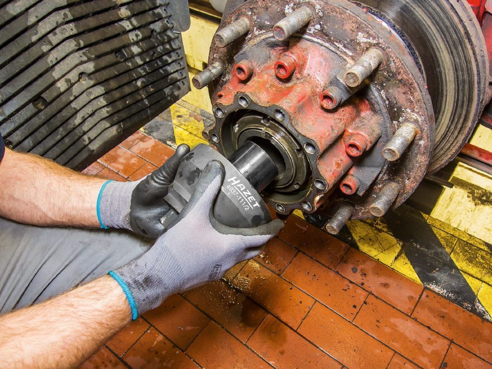 Hazet Nkw Zapfenschlüssel Satz für Hinterachse MAN 4937-111/2 1 Zoll Vierkant Produktbild Hazet Nkw Zapfenschlüssel Satz für Hinterachse MAN 4937-111/2 1 Zoll Vierkant bild 4