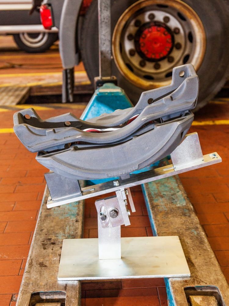 Produktbild Schwenklager 4972-2 für NKW 716 bis 911 mm SW 5 mm bild 3