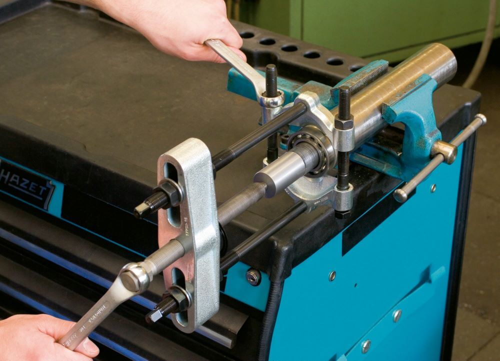 Hazet renn und Abziehvorrichtungs Satz 1775N/4 4 Teile Produktbild Hazet renn und Abziehvorrichtungs Satz 1775N/4 4 Teile bild 2