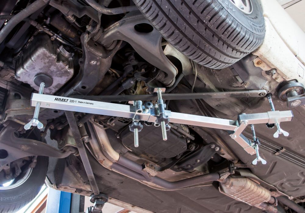 Hazet Universal Motorstütze 220-1 für KFZ 620 bis 900 mm Produktbild Hazet Universal Motorstütze 220-1 für KFZ 620 bis 900 mm bild 2