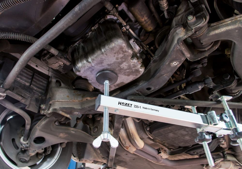Hazet Universal Motorstütze 220-1 für KFZ 620 bis 900 mm Produktbild Hazet Universal Motorstütze 220-1 für KFZ 620 bis 900 mm bild 4