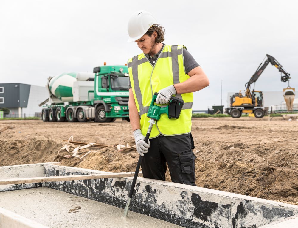 Hikoki Akku Betonverdichter UV3628DA Basic Produktbild Hikoki Akku Betonverdichter UV3628DA Basic bild 2