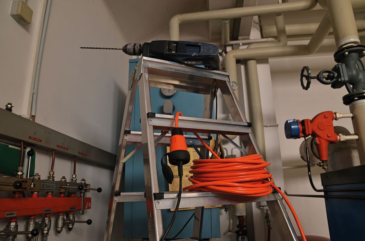Brennenstuhl professionalLINE Verlängerungsleitung IP44 10m orange Brennenstuhl professionalLINE Verlängerungsleitung IP44 10m orange
