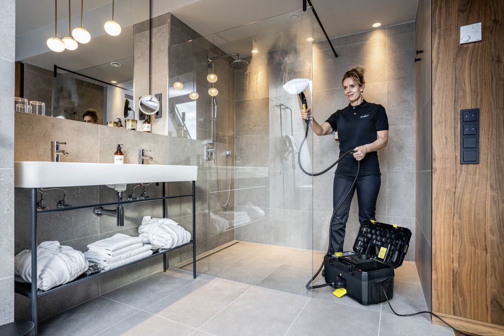 Kärcher Dampfreiniger SG 4/2 Classic Anniversary Edition - Anwendungsbild Produktbild Kärcher Dampfreiniger SG 4/2 Classic Anniversary Edition - Anwendungsbild bild 2